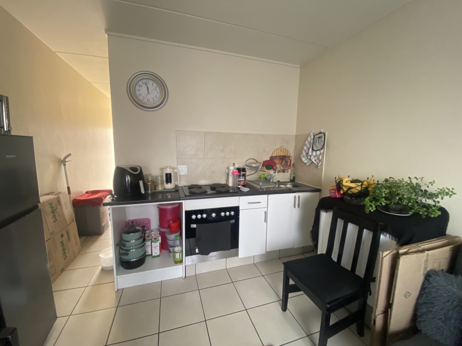To Let 1 Bedroom Property for Rent in Vasco Estate Western Cape